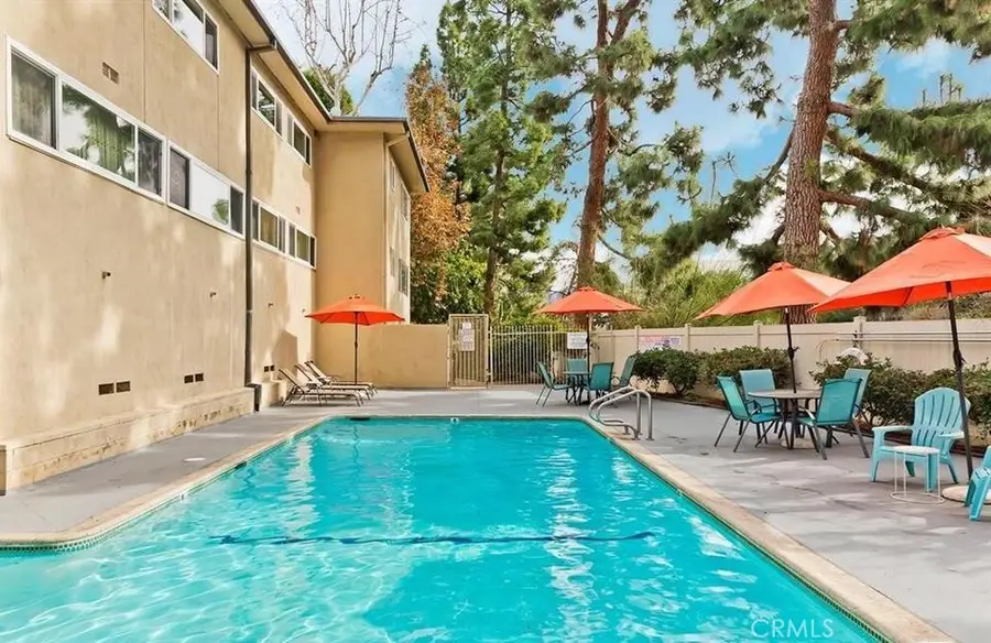 11138 Aqua Vista Street #9, Studio City, CA 91602 - #2