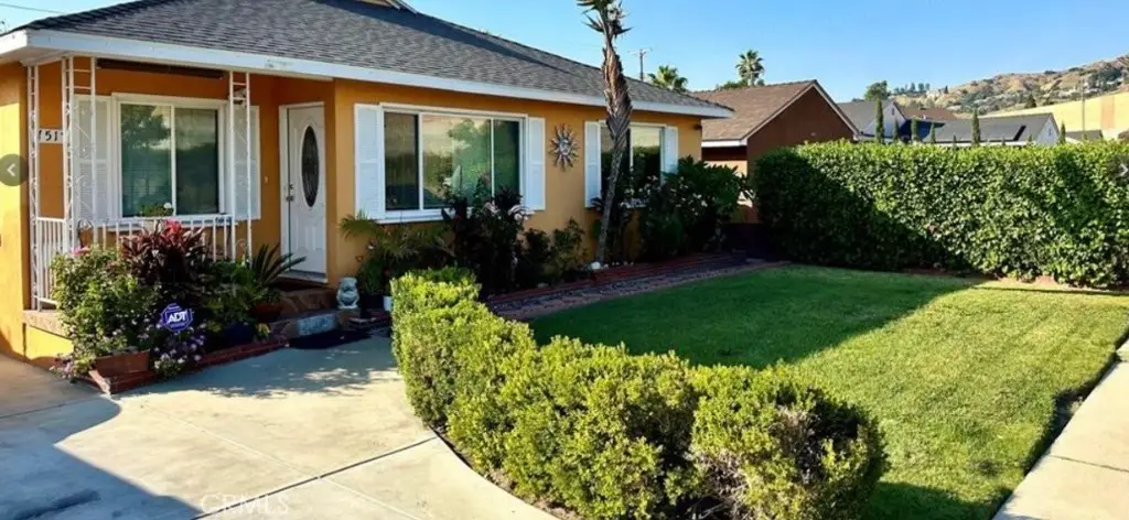 7517 N Ontario Street, San Fernando Valley, CA 91504 - #1