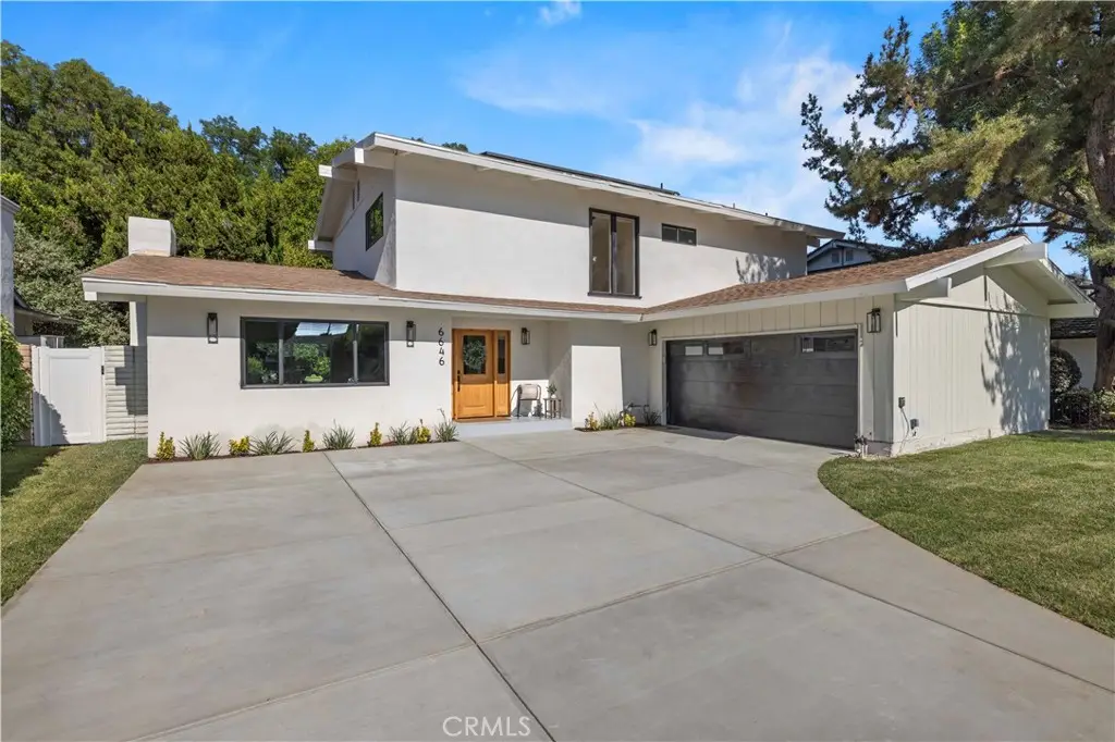 6646 Petit Avenue, Lake Balboa, CA 91406 - #1