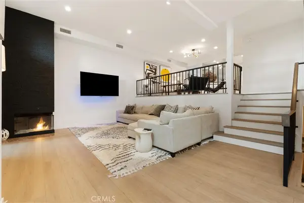 5305 White Oak Ave #E, Encino, CA 91316