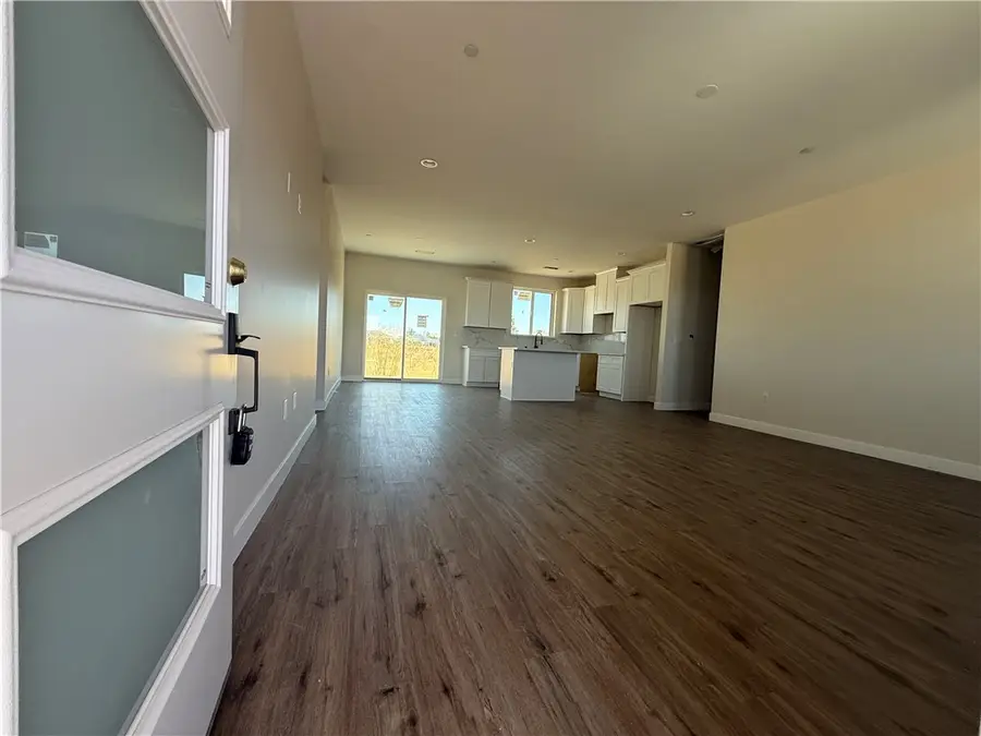 21600 Hacienda Boulevard, California City, CA 93505 - #3