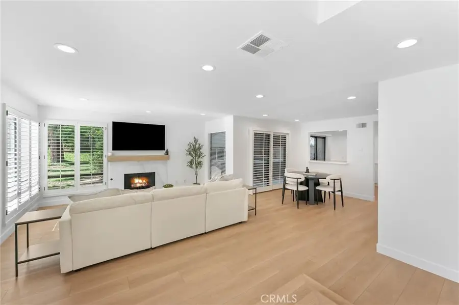 1066 Sunwood Lane, Oak Park, CA 91377 - #2