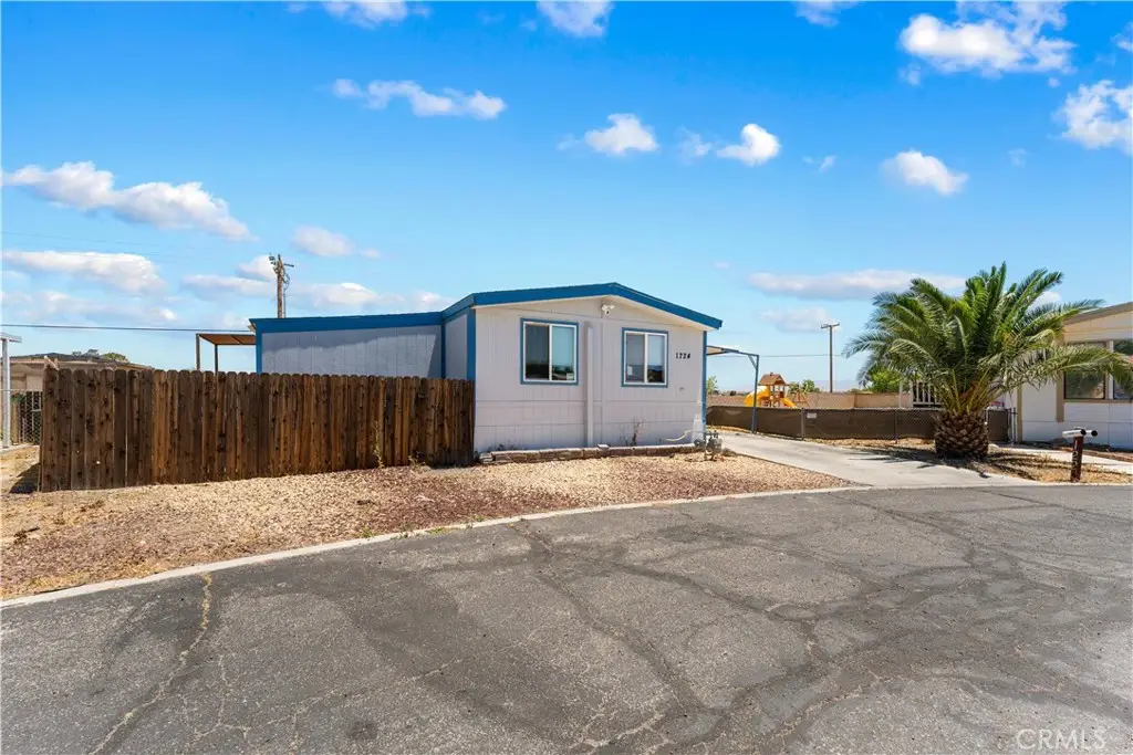 1724 Sandra, Rosamond, CA 93560 - #1