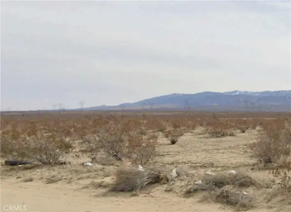 17100 E Avenue T-8, Palmdale, CA 93591