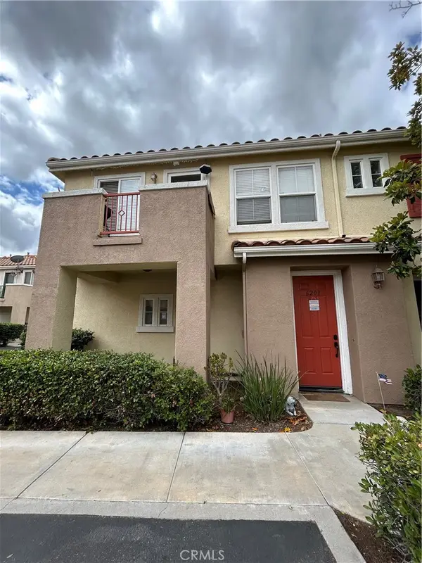 18002 Flynn #6201, Canyon Country, CA 91387