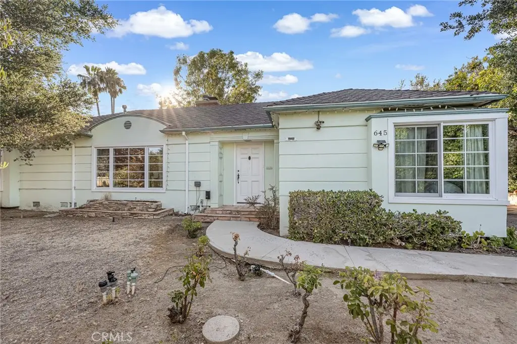 645 Woodbury, Glendale, CA 91206 - #1