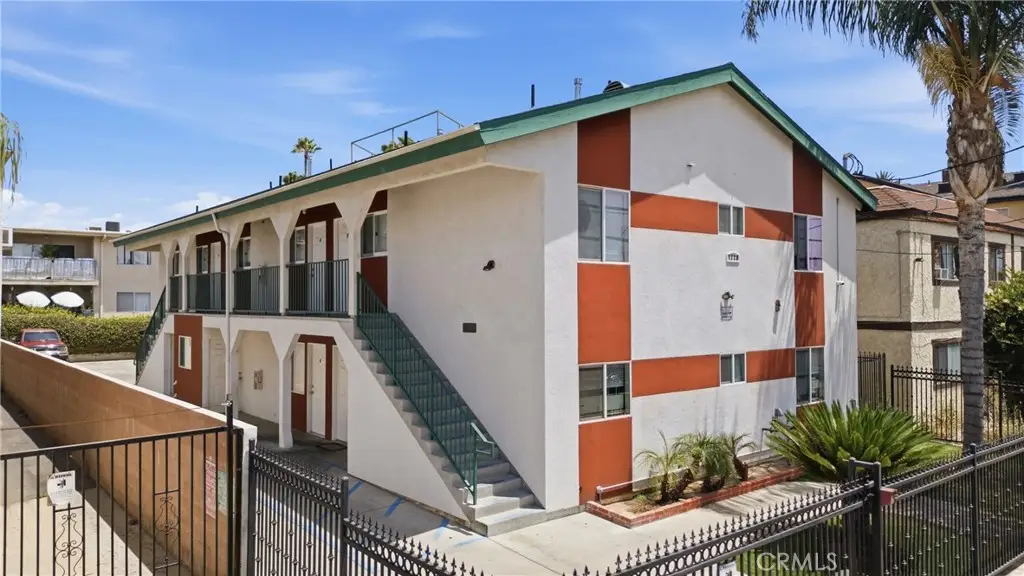 7228 Independence, Canoga Park, CA 91303 - #1