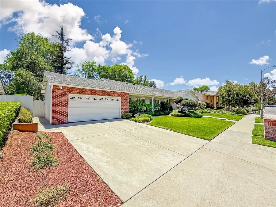 17540 Superior Street, Northridge, CA 91325 - #2