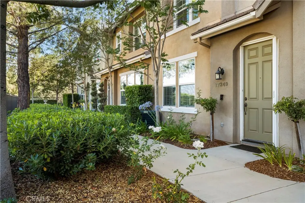 27249 Riverview Lane, Valencia, CA 91354 - #1