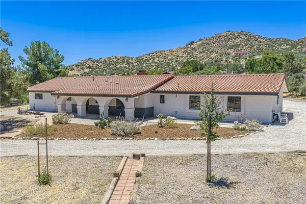 11820 Darling Rd., Agua Dulce, CA 91390