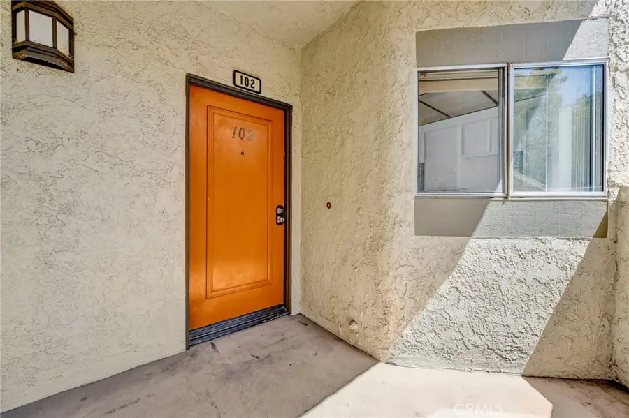 3210 Darby Street #102, Simi Valley, CA 93063 - #2
