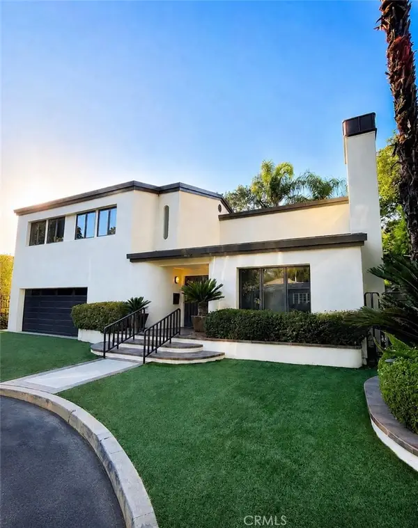 12023 Laurel Lane, Studio City, CA 91604