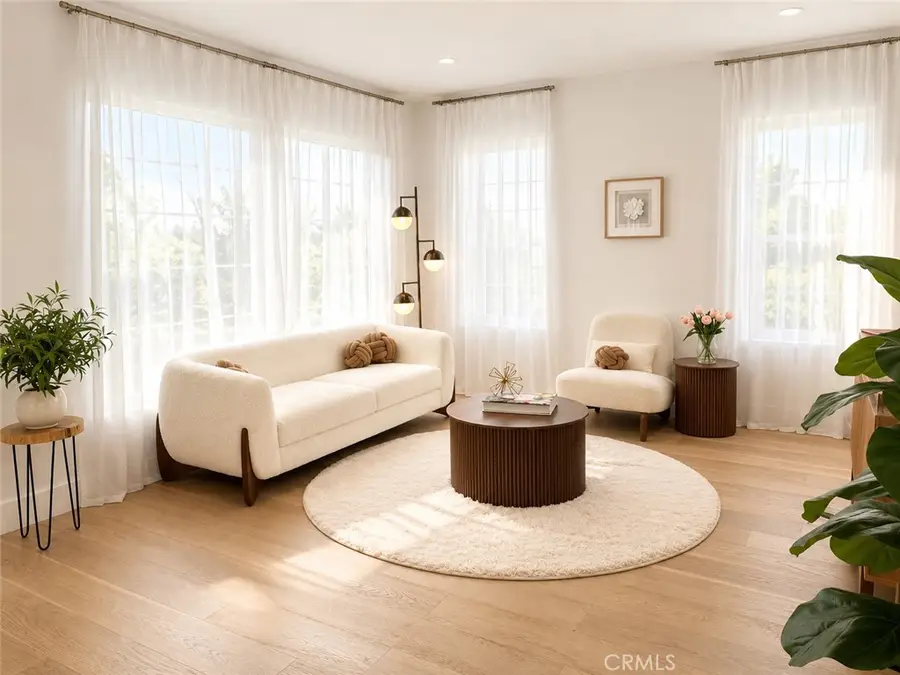 5143 Newcastle Avenue, Encino, CA 91316 - #2