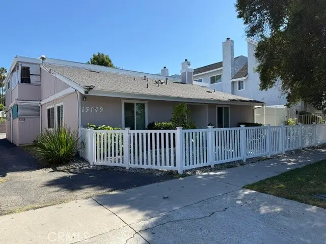 15149 Victory Boulevard, Van Nuys, CA 91411 - #1