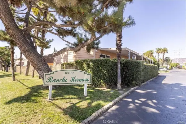 16079 Yarnell Street #C15, Sylmar, CA 91342