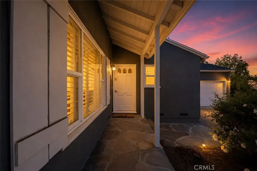 6458 Hanna, Woodland Hills, CA 91303 - #2