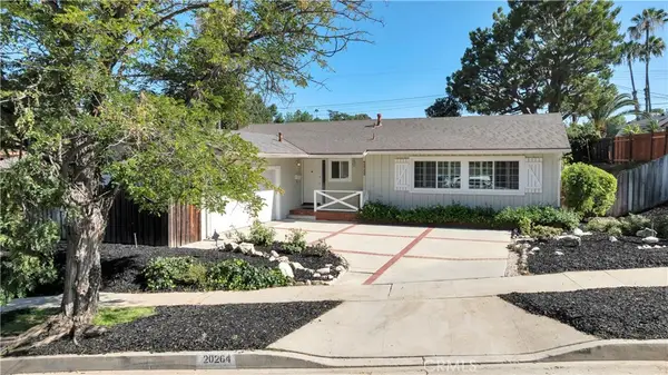 20264 Aetna Street, Woodland Hills, CA 91367