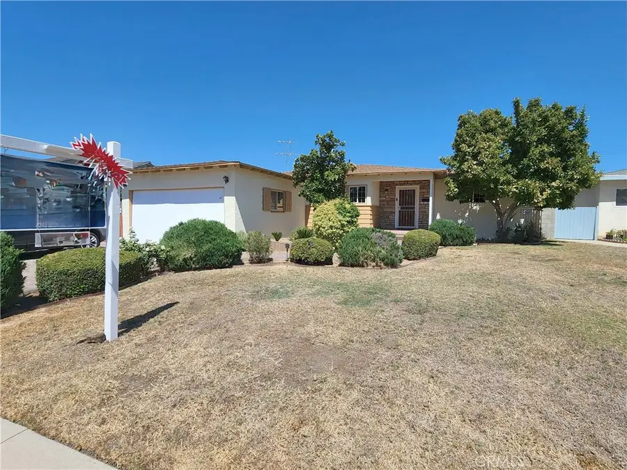 9956 Gaviota Avenue, North Hills, CA 91343 - #2