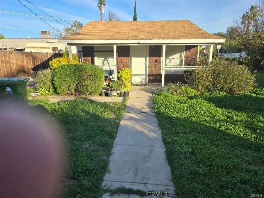 7402 Nestle, Reseda, CA 91335 - #2