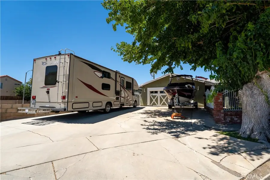 2501 E Avenue R4, Palmdale, CA 93550 - #2