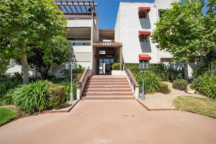 1325 Valley View Road #301, Glendale, CA 91202 - #3