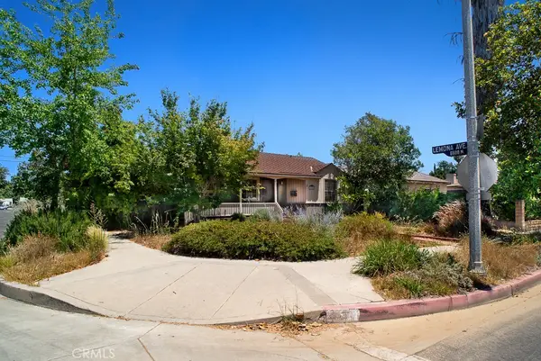 14955 Hartland, Van Nuys, CA 91405