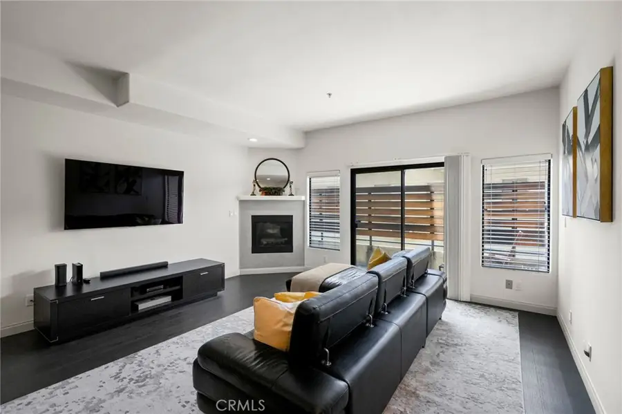 4477 Woodman Avenue, Sherman Oaks, CA 91423 - #3