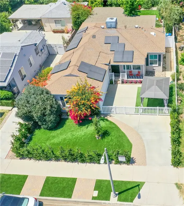 17415 Victory Boulevard, Van Nuys, CA 91406
