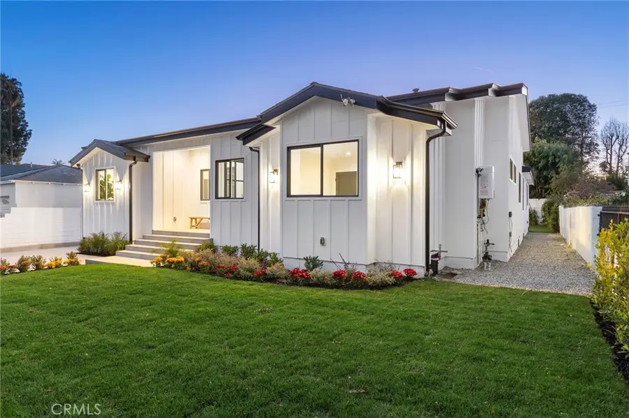 5537 Sunnyslope Avenue, Sherman Oaks, CA 91401 - #3