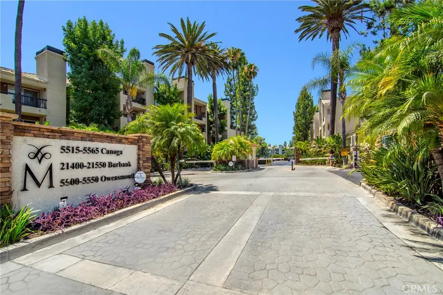 5520 Owensmouth Avenue #117, Woodland Hills, CA 91367 - #2