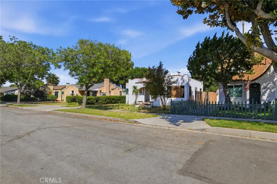 235 W Cedar Ave, Burbank, CA 91502 - #2