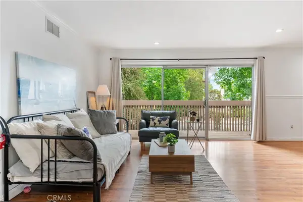 1018 Cabrillo Park #H, Santa Ana, CA 92701