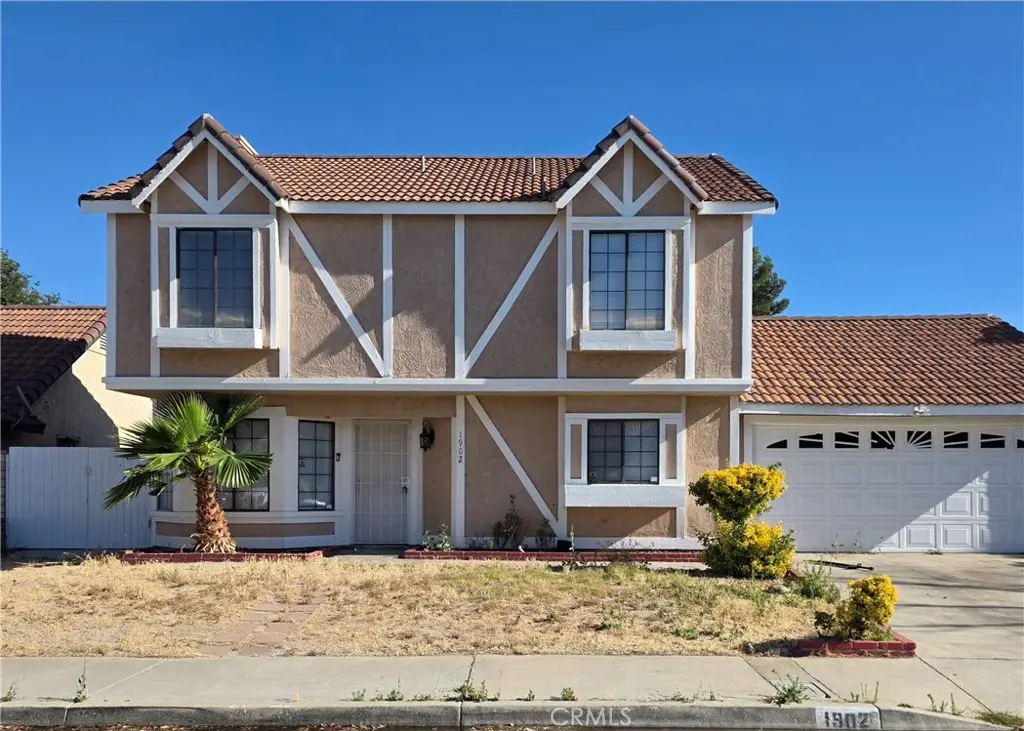 1902 Simsburry, Palmdale, CA 93550 - #1