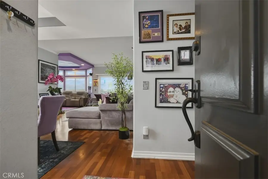 4455 Hazeltine #208, Sherman Oaks, CA 91423 - #2