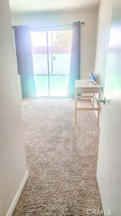 1046 W Holguin, Lancaster, CA 93534 - #2