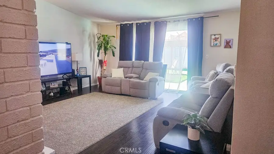 1046 W Holguin, Lancaster, CA 93534 - #3