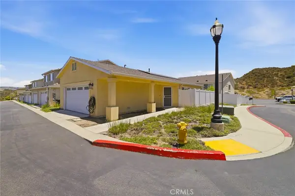21716 Jack Place, Saugus, CA 91350