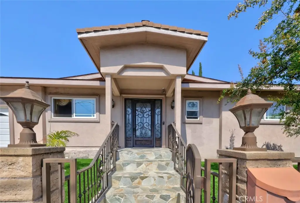 6415 Varna Avenue, Van Nuys, CA 91401 - #1