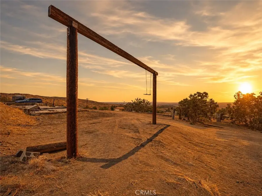 29935 Maypath Road, Juniper Hills, CA 93543 - #2