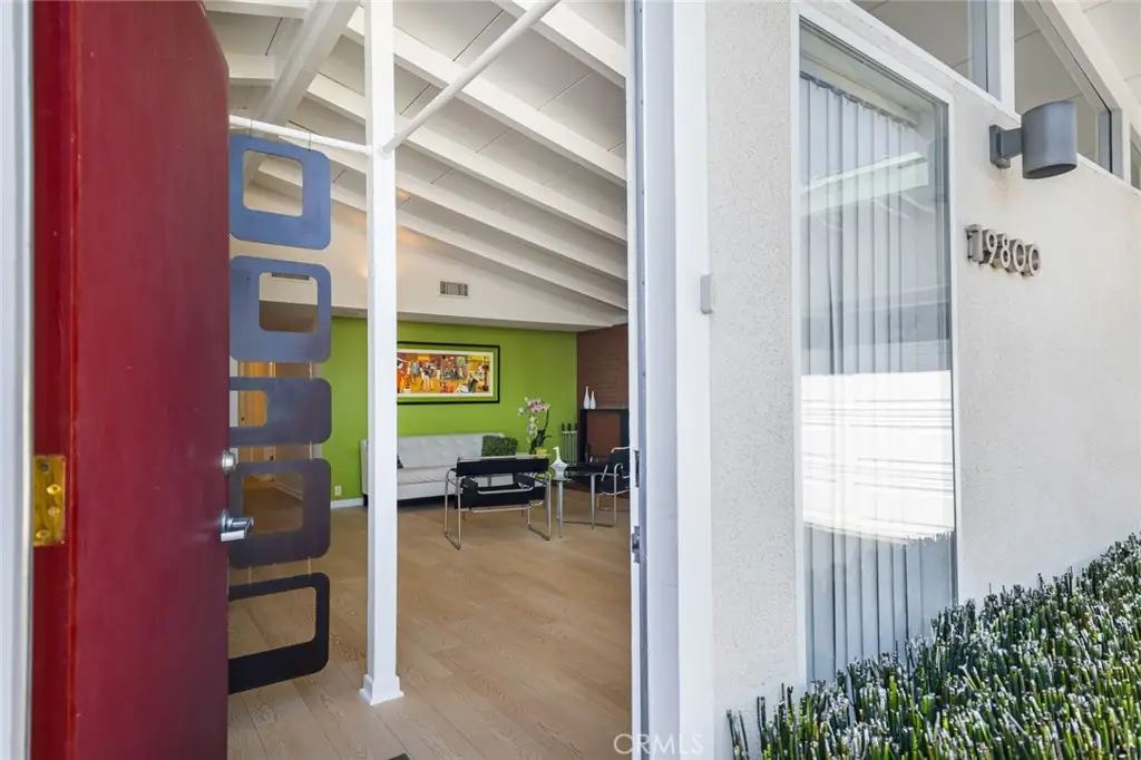19800 Friar, Woodland Hills, CA 91367 - #1