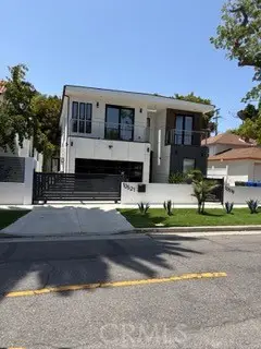 10519 Louisiana Avenue, Los Angeles, CA 90025