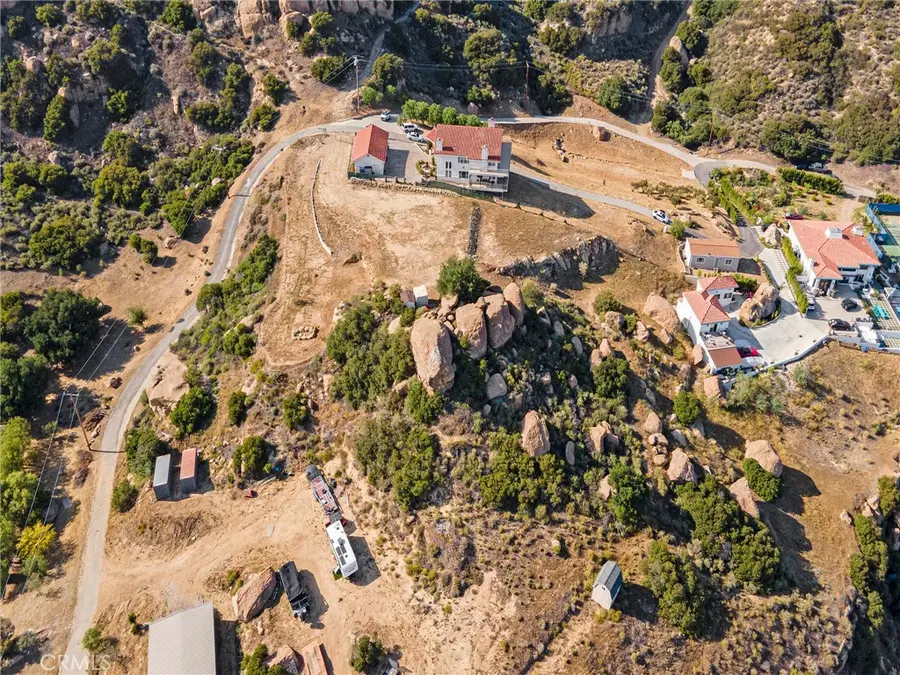 501 Thompson Avenue, Chatsworth, CA 91311 - #3