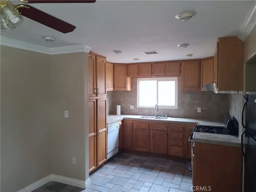 2118 Rosecrans Street, Simi Valley, CA 93065 - #2