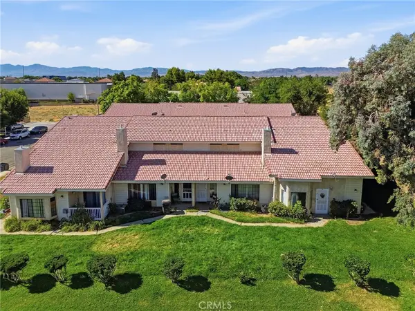 43731 8th Street E, Lancaster, CA 93535