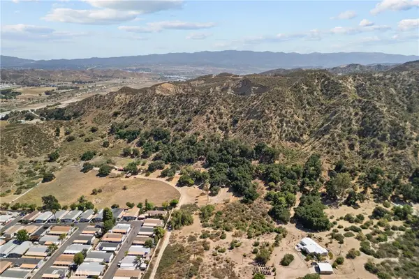 27772 Parker Rd, Castaic, CA 91384