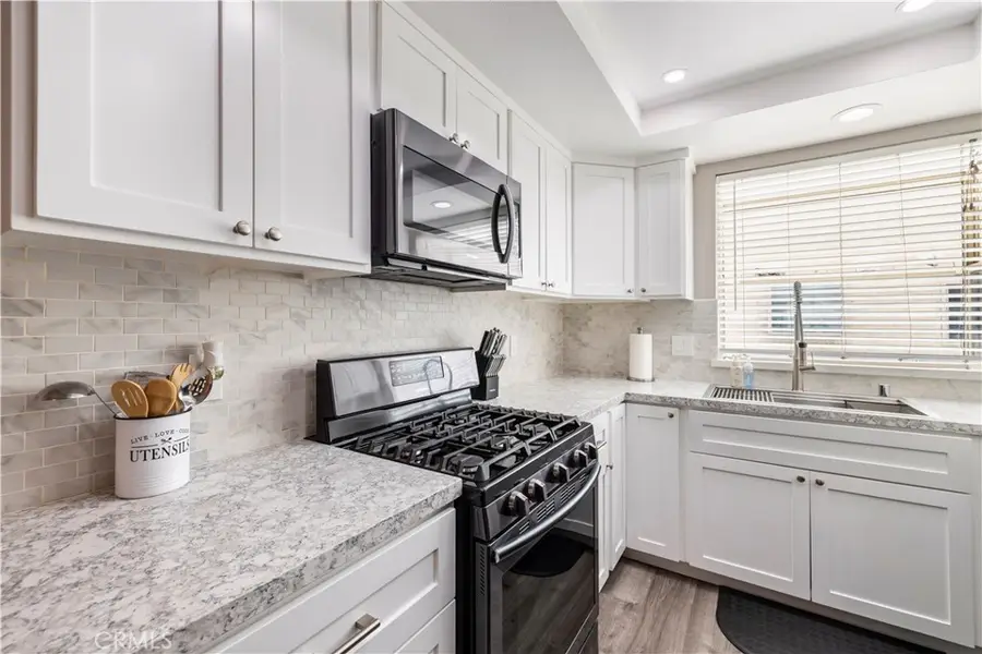 17955 River Circle #4, Canyon Country, CA 91387 - #2