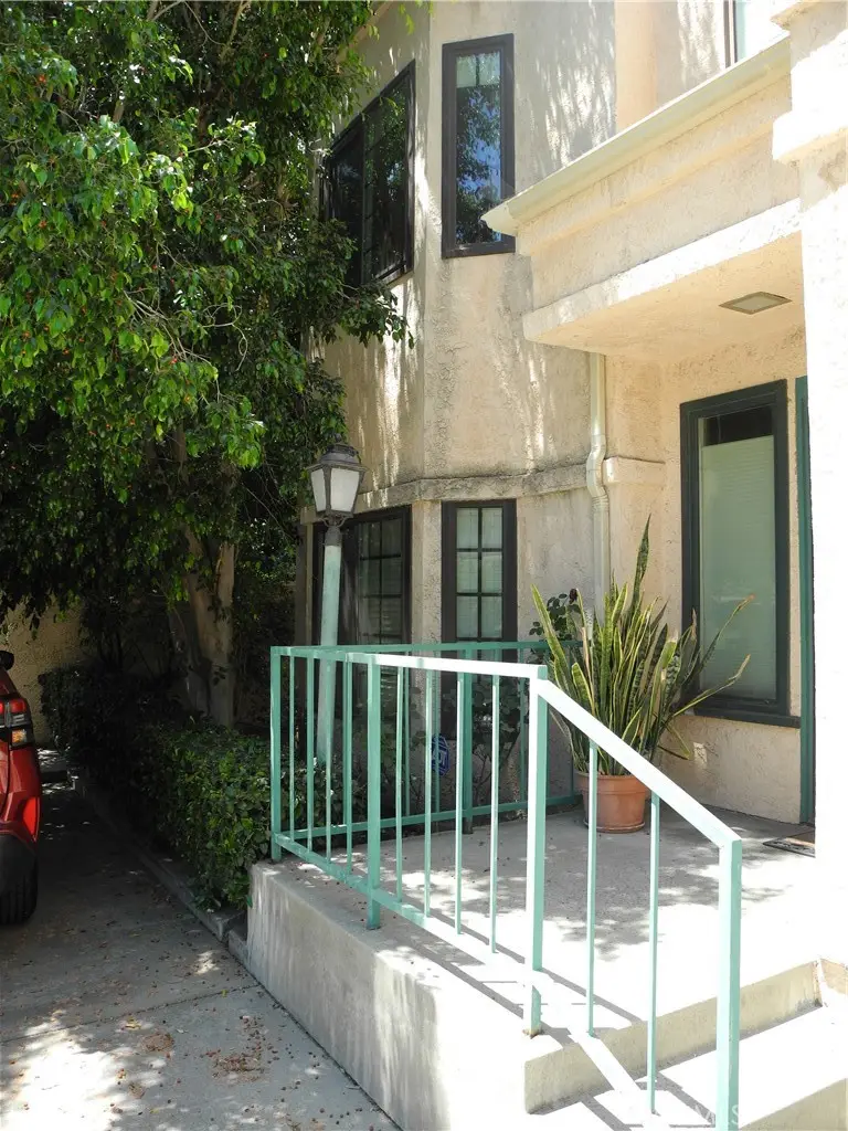 10221 De Soto Avenue #107, Chatsworth, CA 91311 - #1