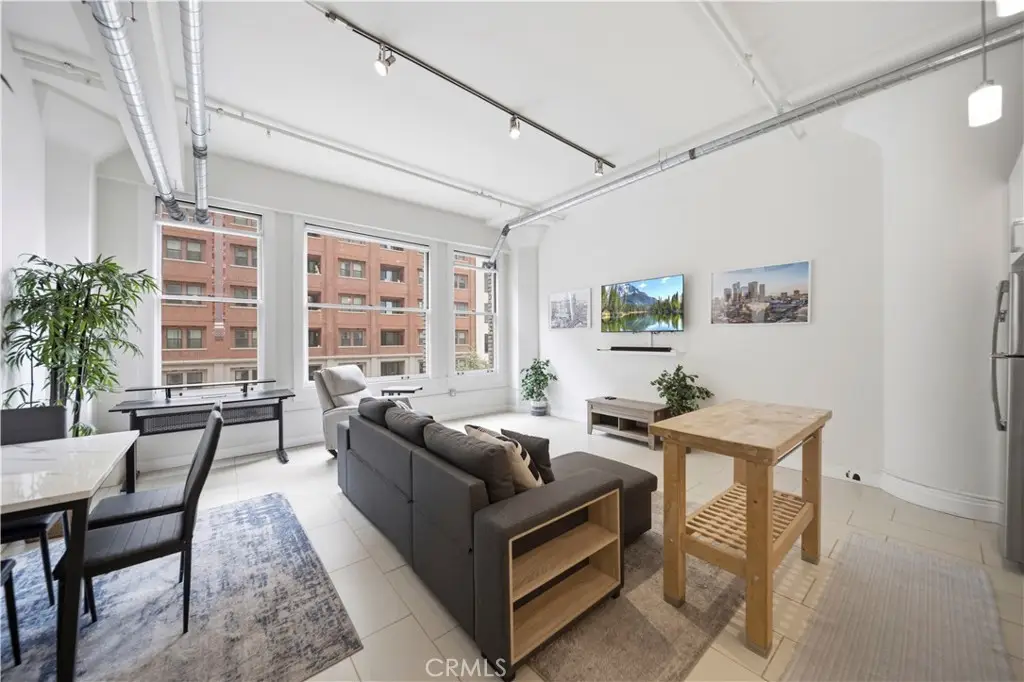 939 S Broadway, Los Angeles, CA 90015 - #1