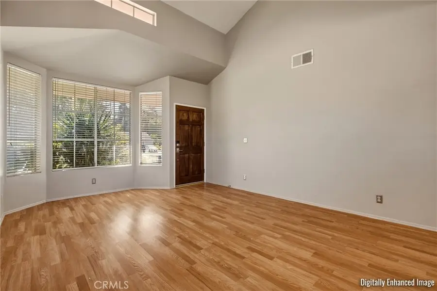 7329 Vassar, Canoga Park, CA 91303 - #3