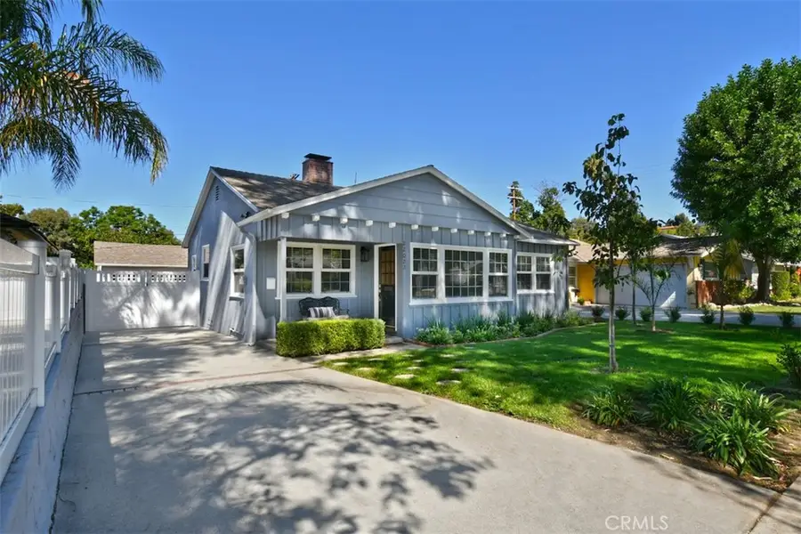 22025 De La Osa, Woodland Hills, CA 91364 - #2